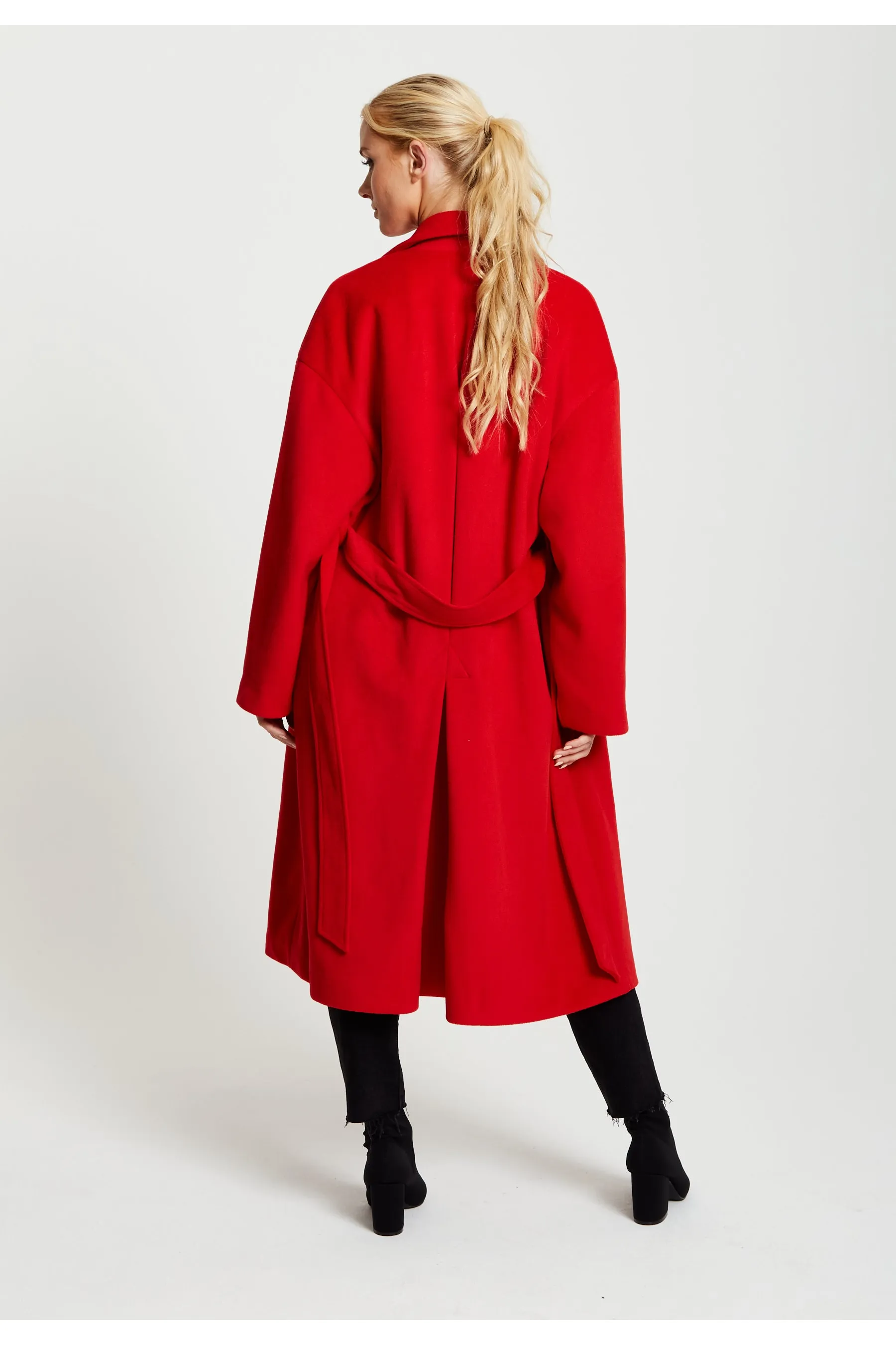 Liquorish Belted Longline Coat In Red
