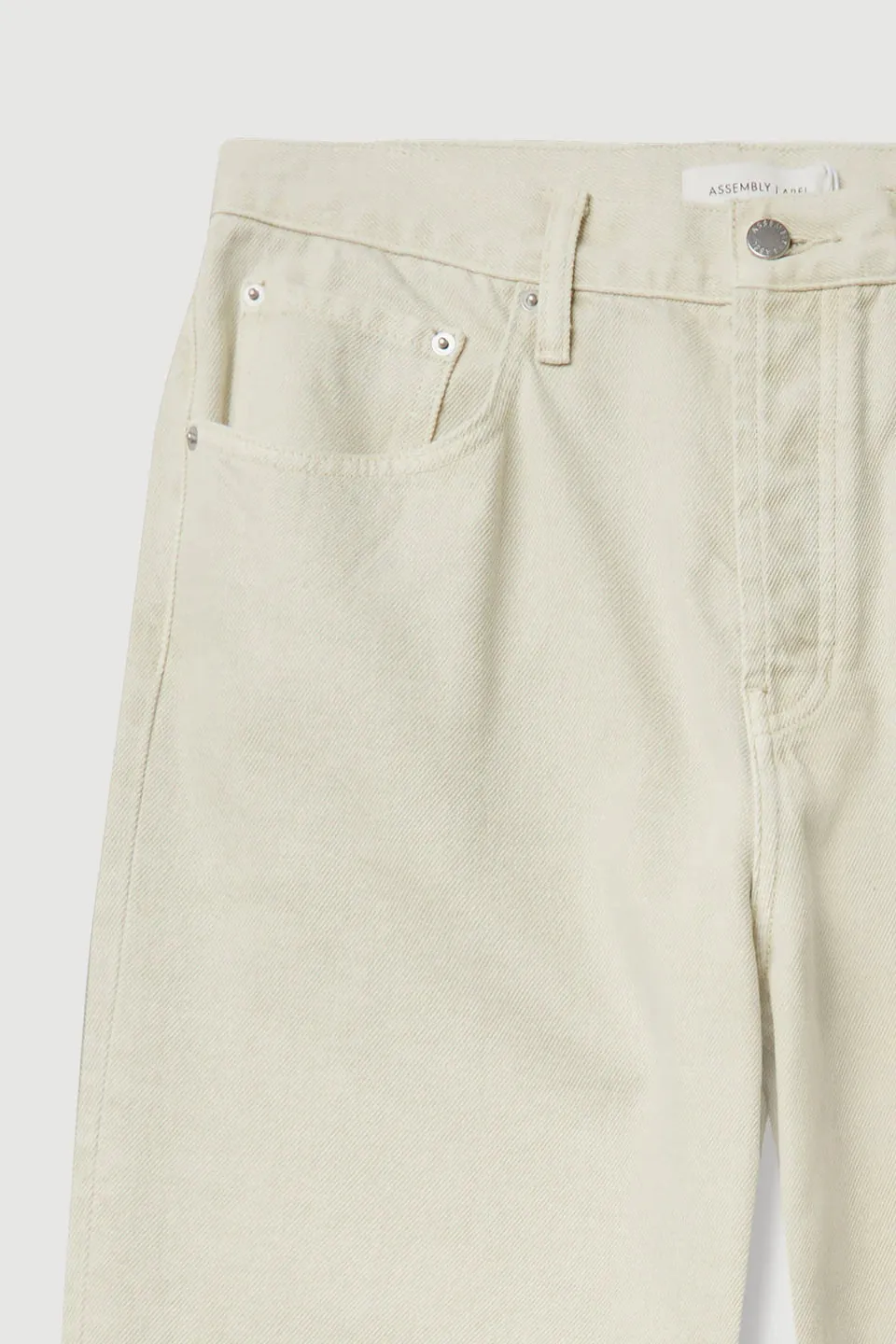 MENS RELAXED JEAN | CHALK