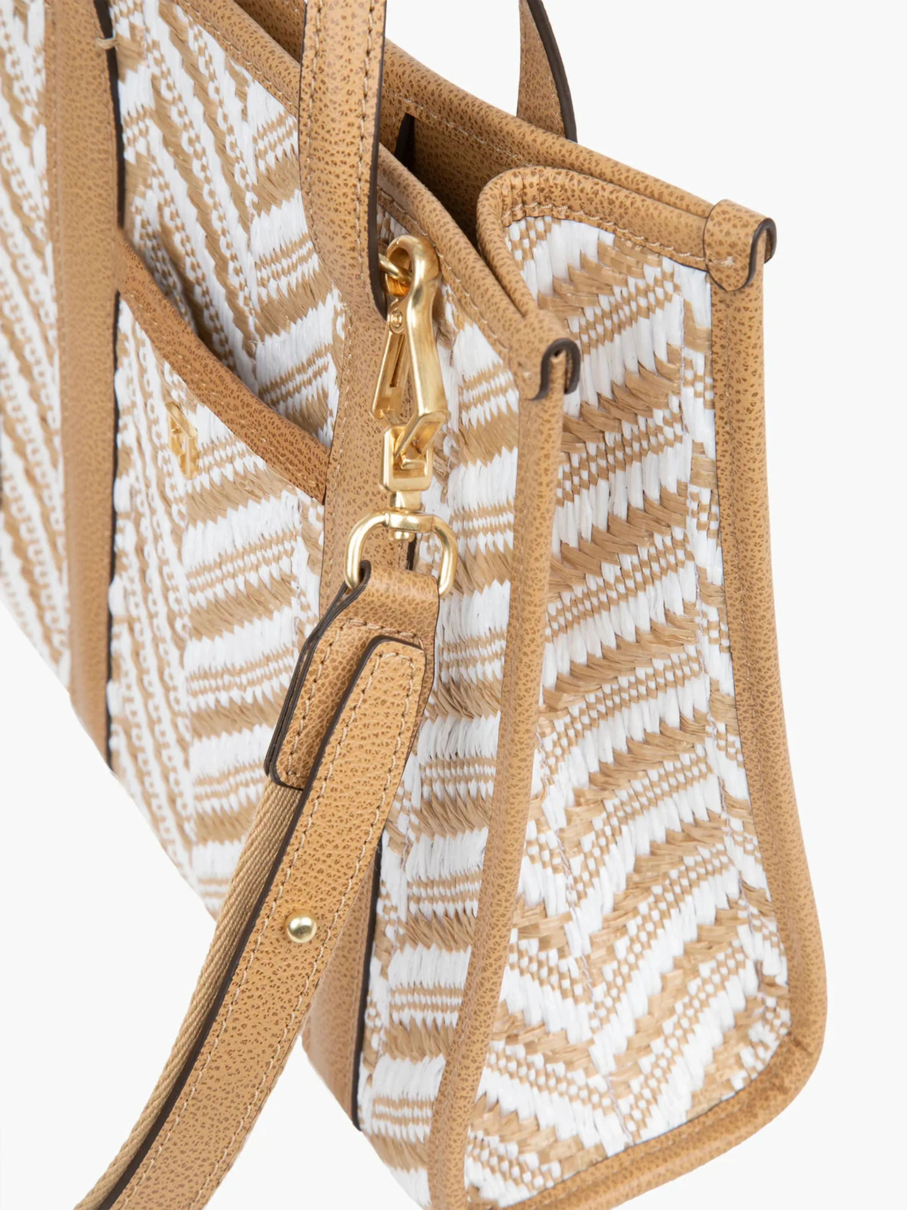 Toto Raffia