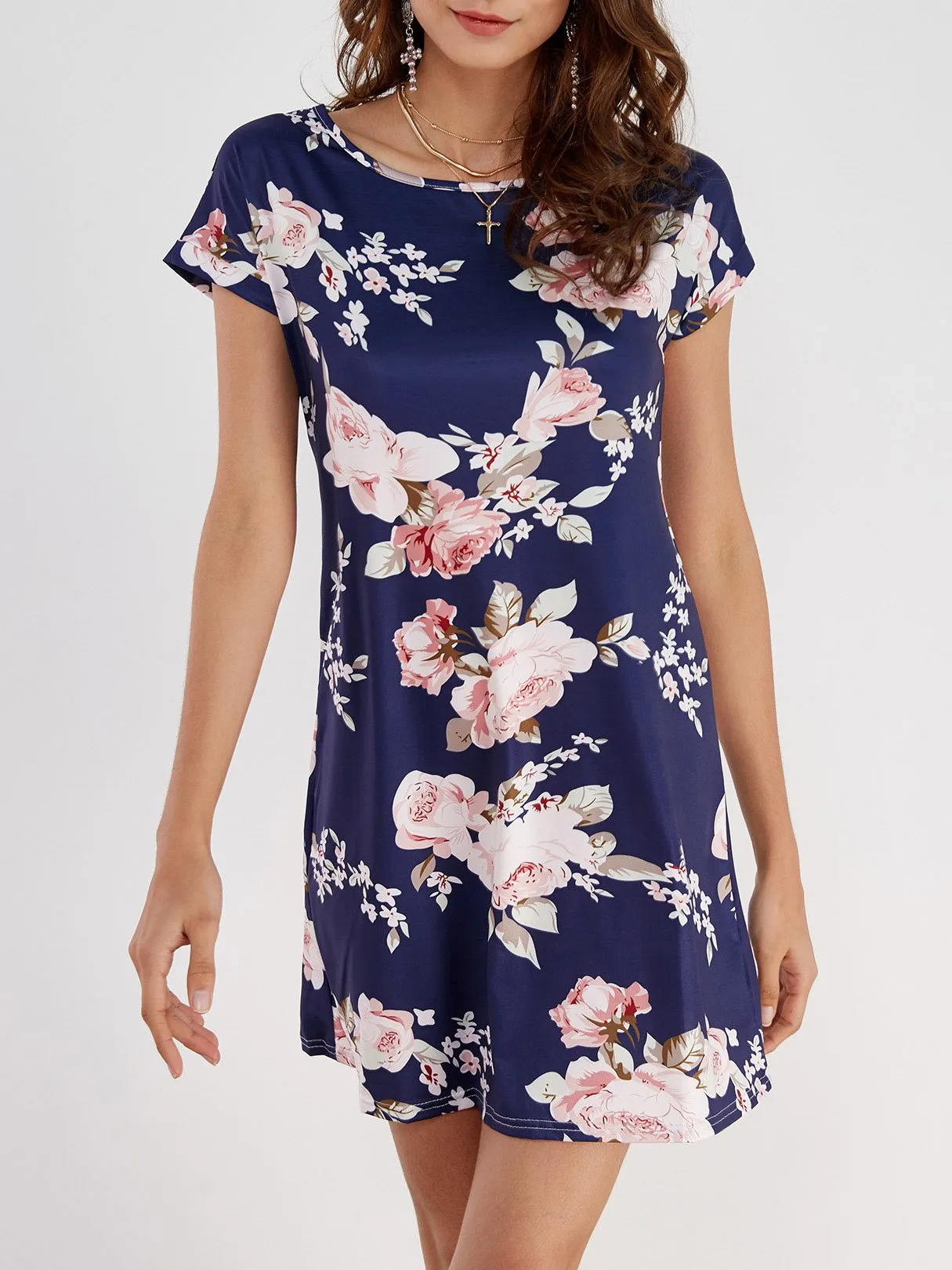 Wholesale Round Neck Short Sleeve Curved Hem Dresses